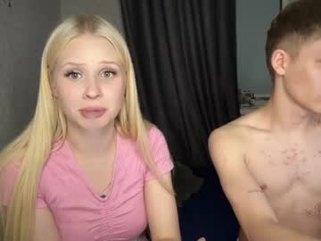 couple Enjoy XXX Cam Girls with sweetielis