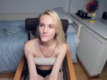 girl Enjoy XXX Cam Girls with lola_rise