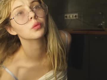 girl Enjoy XXX Cam Girls with ellizabetta