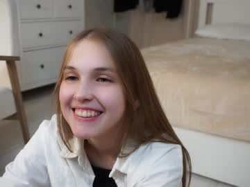 girl Enjoy XXX Cam Girls with hildgaillard