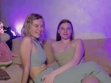 couple Enjoy XXX Cam Girls with janeswifte