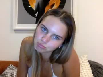 girl Enjoy XXX Cam Girls with goddesslyvenus