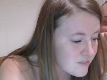 couple Enjoy XXX Cam Girls with pregnantlucyrose