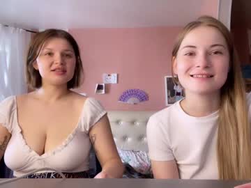 couple Enjoy XXX Cam Girls with angry_girl