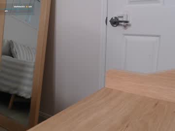 girl Enjoy XXX Cam Girls with sexyskyee_