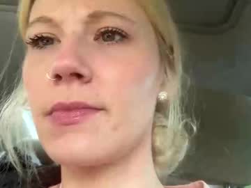 girl Enjoy XXX Cam Girls with emmwarr1514