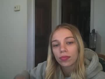 couple Enjoy XXX Cam Girls with chloe_damian
