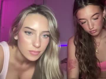 girl Enjoy XXX Cam Girls with kelsandbella