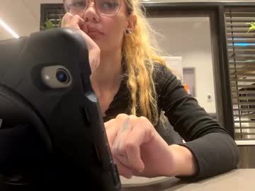 girl Enjoy XXX Cam Girls with mystical_mystery