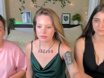 girl Enjoy XXX Cam Girls with isla_meow