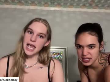 girl Enjoy XXX Cam Girls with okjas