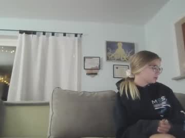 couple Enjoy XXX Cam Girls with saltycaptain69_hatgirl69