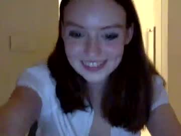 girl Enjoy XXX Cam Girls with evangeline999