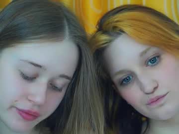 couple Enjoy XXX Cam Girls with synnefarmer