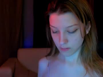 couple Enjoy XXX Cam Girls with evelina_meow