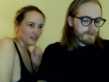 couple Enjoy XXX Cam Girls with blondeedisaster