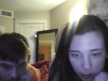 couple Enjoy XXX Cam Girls with slipperyb2076