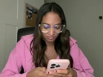 girl Enjoy XXX Cam Girls with therealgiana