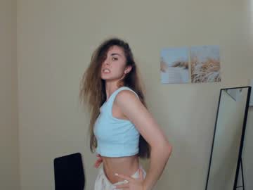 girl Enjoy XXX Cam Girls with sweetfilling