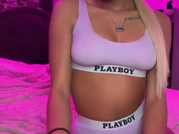 girl Enjoy XXX Cam Girls with averylol