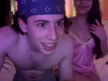 couple Enjoy XXX Cam Girls with yaraandleo