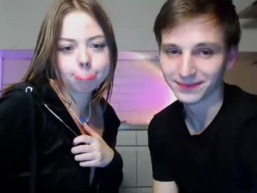 couple Enjoy XXX Cam Girls with ms_chatur