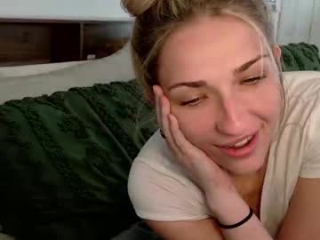 girl Enjoy XXX Cam Girls with charbearxoxo